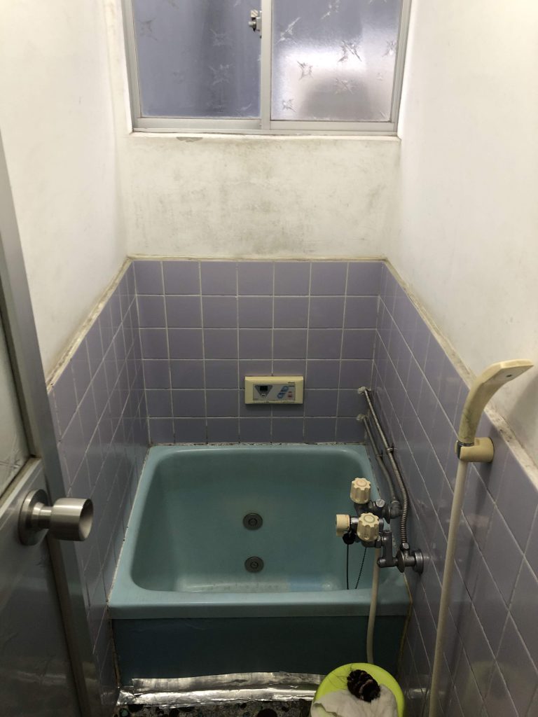 タイルのお風呂をユニットバスにかえました。