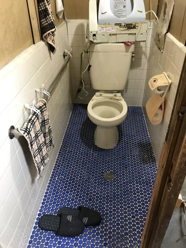 トイレ床